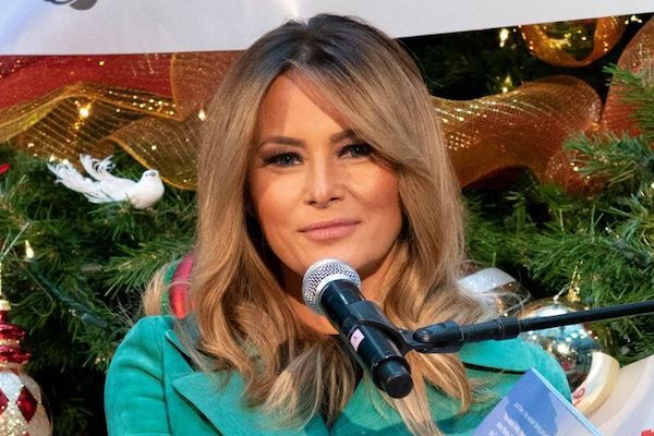 Tổng thống Trump chỉ trích loạt tạp chí thời trang vì không mời đệ nhất phu nhân lên trang bìa