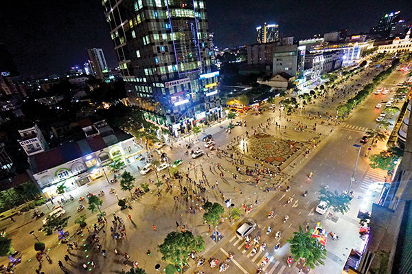 TP.HCM cấm xe lưu thông đường Nguyễn Huệ để tổ chức lễ hội đón năm mới 2021