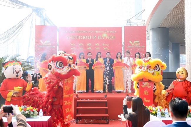 VsetGroup chính thức có mặt tại Hà Nội