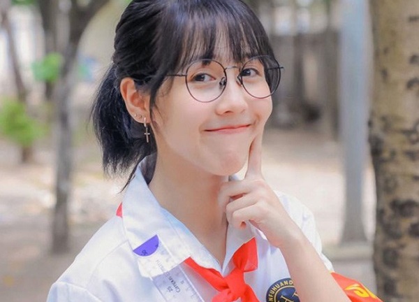 Hậu Hoàng đăng ảnh gia đình đúng chất 