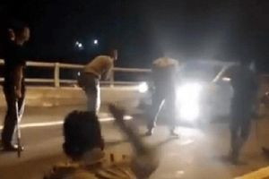 Tin tức thời sự mới nóng nhất hôm nay 27/2: Tài xế bị 2 kẻ lạ mặt dùng hung khí cướp tài sản