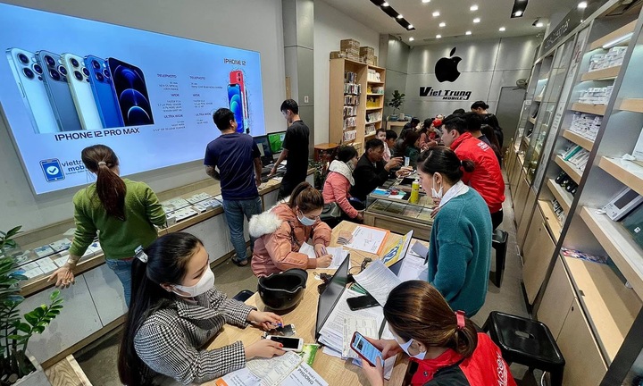 Việt Trung Mobile – Cửa hàng cung cấp sản phẩm chính hãng Apple đầu tiên tại Gia Lai