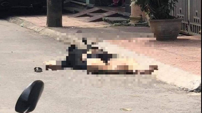 Hé lộ nguyên nhân gã trai dùng dao sát hại bác gái tử vong giữa đường