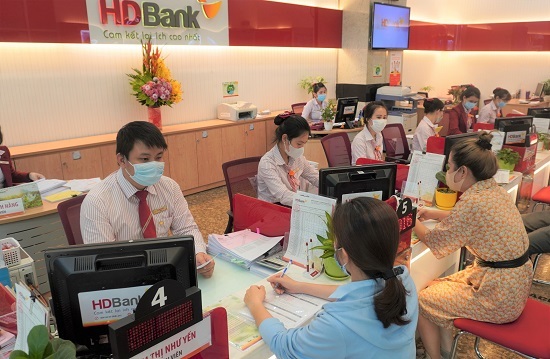 HDBank nhận giải Top 10 ngân hàng có khối lượng giao dịch ngoại hối hàng đầu Việt Nam năm 2020