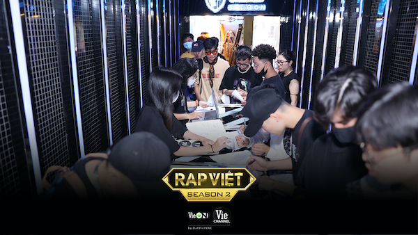 Cạnh tranh khóc liệt, chỉ mới casting ngày đầu, Rap Việt – Mùa 2 đã quy tụ toàn những “quái vật