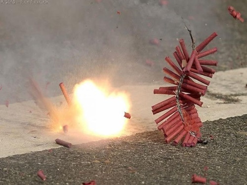 Tin tức đời sống ngày 16/4: Thủng màng nhĩ do pháo nổ