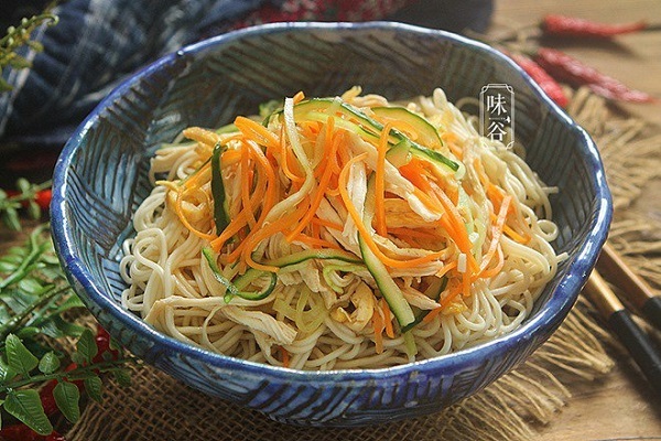 Đem mì trộn với loại thịt này sẽ được món ăn tuyệt ngon, giải ngấy hiệu quả những ngày 