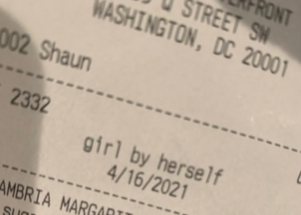 Cô gái đăng ảnh tờ hóa đơn lên mạng, dân tình xôn xao vì dòng chữ vỏn vẹn 3 từ