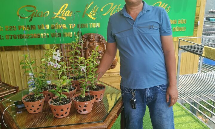 Chàng trai 8X Hữu Xướng: Người “vượt khó” 15 năm cùng hoa lan