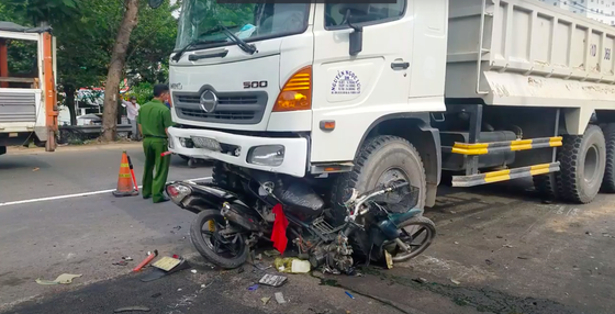 Tin tức tai nạn giao thông ngày 9/5: Xe ben lao vào công trình trên quốc lộ, 4 người thương vong