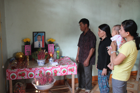 Xuất khẩu lao động chui: Nhận xác người thân về nước mất.... 3,5 tỉ đồng