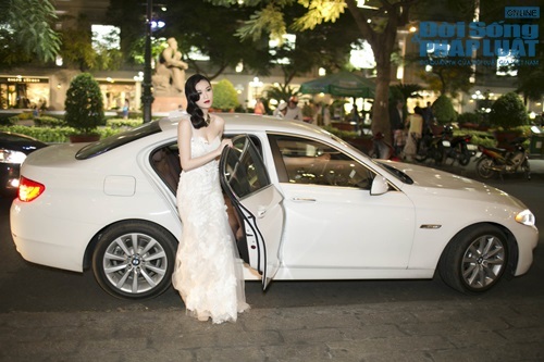 Khánh My khoe vóc dáng đẹp hoàn hảo với đầm đuôi cá 