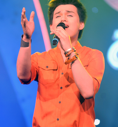 Tôi thích đánh bóng tên tuổi bằng giọng hát