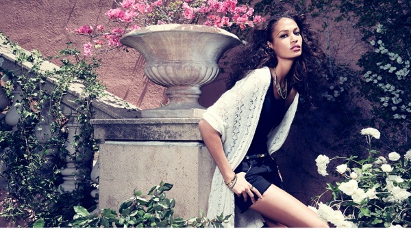 Ngắm vẻ đẹp lãng mạn của Joan Smalls trong bộ sưu tập H&M 2013