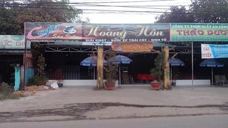 Con gái 4 tuổi kinh hoàng nhìn bố bị đâm chết trước mặt