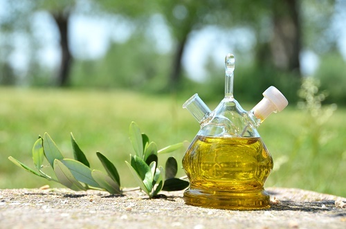 Những loại dầu tự nhiên tốt cho da và tóc