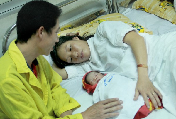 Tâm sự của bố mẹ công dân thứ 90 triệu