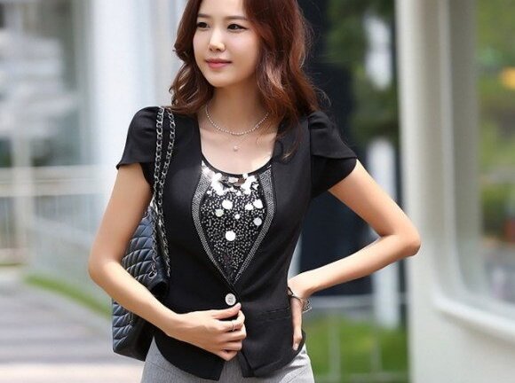Cách phối đồ nhanh giúp chị em trẻ trung ngày cuối năm