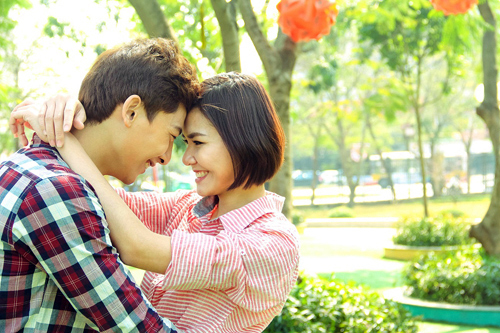 Valentine: Clip hướng dẫn cách chụp hình đôi đẹp