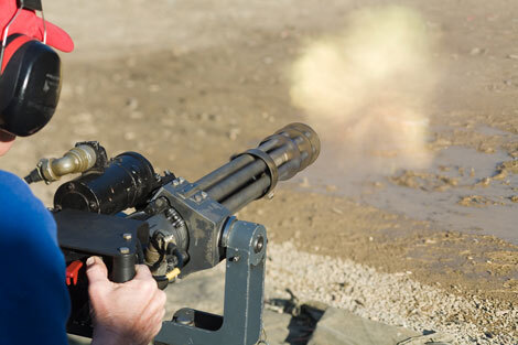 Cho ra đời loại súng máy 6 nòng