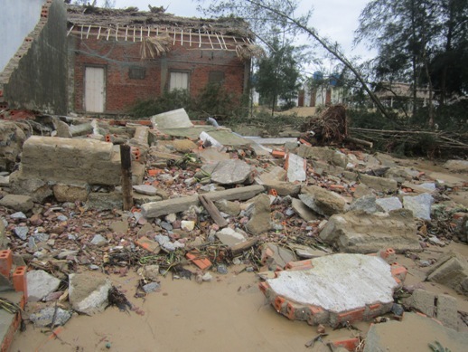 Miền Trung còn lại gì sau cơn bão lũ