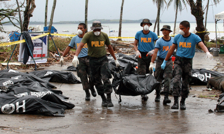 Philippines: Những bức ảnh gây chấn động sau siêu bão Haiyan