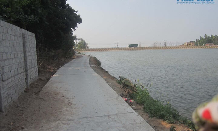 Vụ nam sinh chết thảm dưới lòng hồ: Công an xã thiếu trách nhiệm?