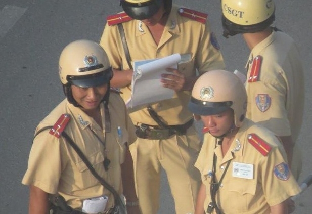 Bản kiểm điểm của CSGT Hàng Xanh viết gì?