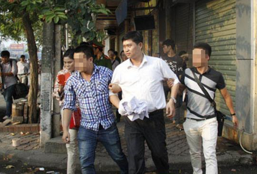 Bác sĩ thẩm mỹ viện Cát Tường bị khởi tố về hai tội danh