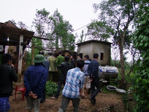 Nghi án vợ chém chết chồng rồi nhảy xuống giếng tự vẫn