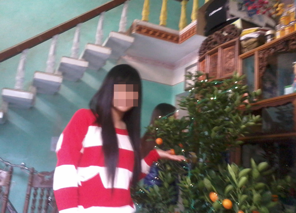 Kẻ cuồng tình đâm nữ sinh 9 nhát rồi tự rạch bụng