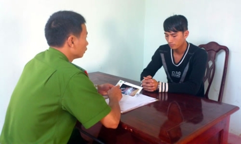 Hiếp dâm rồi tung lên facebook để... chúc mừng sinh nhật