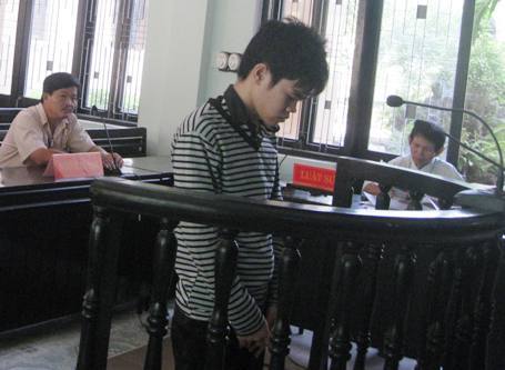 Không có tiền chơi game, đánh nhau tới chết