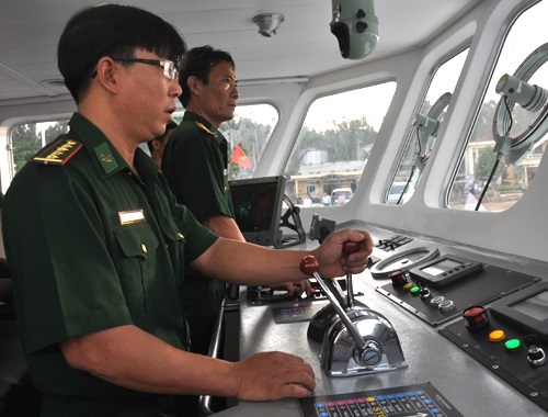 Tổ chức cứu nạn tàu nước ngoài gần Lý Sơn