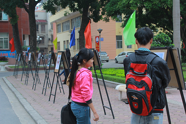 Xúc động Blog radio sinh viên Báo chí gửi tặng thầy cô