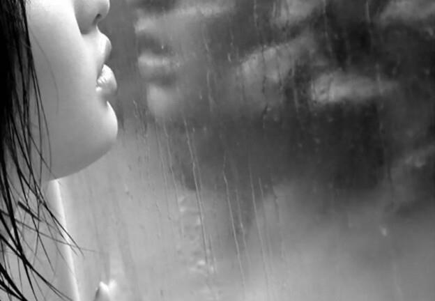 Cha đã lau nước mắt vực con đứng dậy