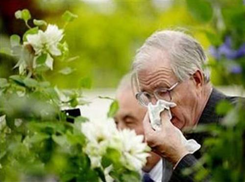 Phòng ngừa bệnh hô hấp cho người cao tuổi trong mùa lạnh