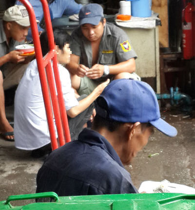 Xâm nhập vào đường dây mua bán “hàng nóng” giữa Sài Gòn