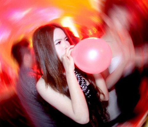 Thú chơi “bóng cười”: Cẩn thận kẻo chết bất đắc kỳ tử