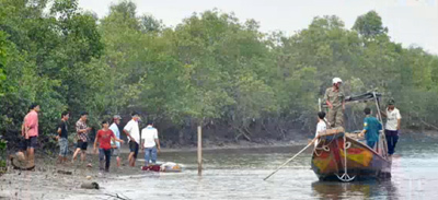 Nghi vấn hai cô gái nhảy cầu tự tử vì... tình yêu đồng tính