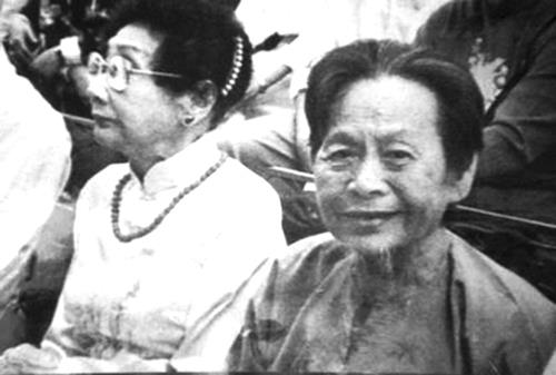 Bùa ngải, thuốc phiện, đàn bà tàn phá cuộc đời Bạch công tử?