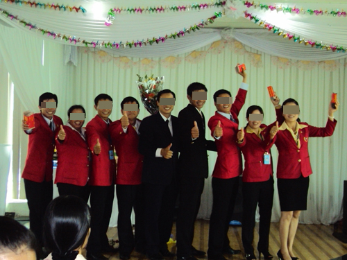 “Bùa đa cấp” và thảm kịch mang tên “mua danh”