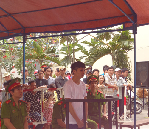 Lĩnh án chung thân vì đâm cô giáo mầm non nhiều nhát