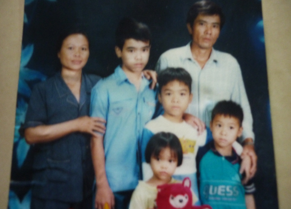 Cảm động tình yêu thương trong một gia đình có 4 người con câm điếc bẩm sinh