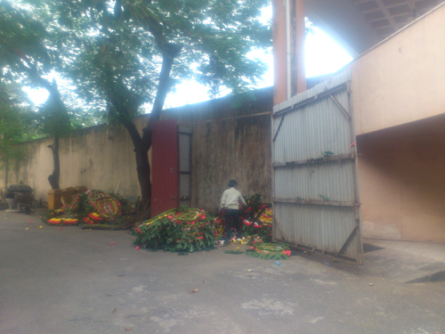 Độc chiêu của “cò mộ” kiếm tiền nhờ