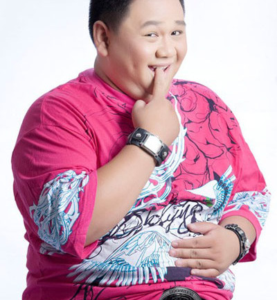 Nghệ sỹ “gạ tình” hay chiêu trò gây sốc của nghệ sỹ trẻ?