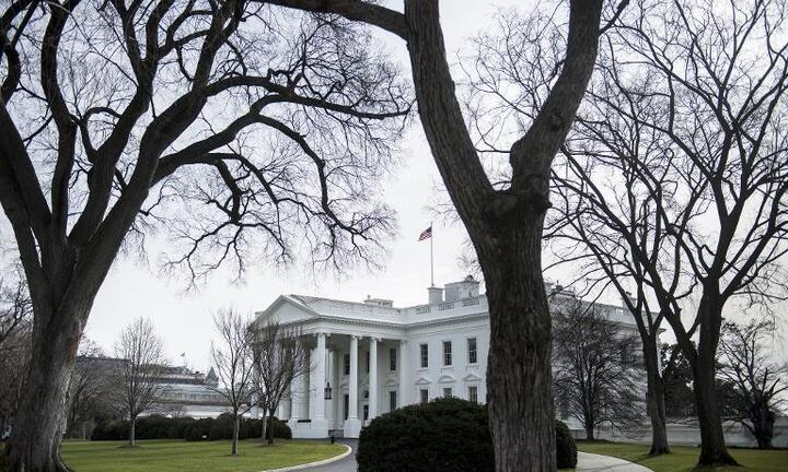 Bôi nhọ chính phủ, một quan chức Mỹ bị sa thải