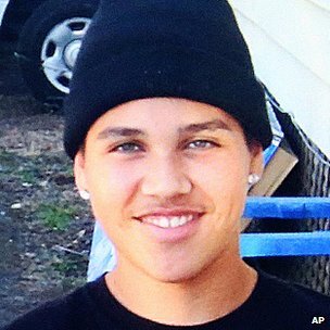 Thiếu niên 13 tuổi chết oan vì mang súng giả