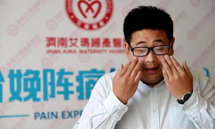 Bi hài chuyện đàn ông Trung Quốc trải nghiệm cảm giác…đau đẻ