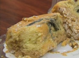 Kinh hãi phát hiện chuột chết trong bánh sinh nhật